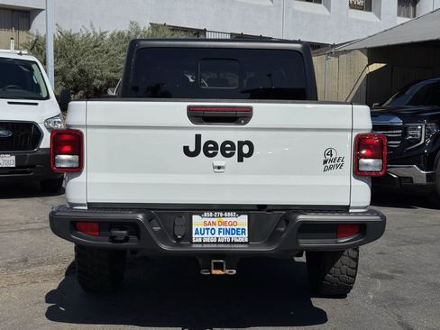Used 2022 Jeep Gladiator Sport AWD/4WD image 12