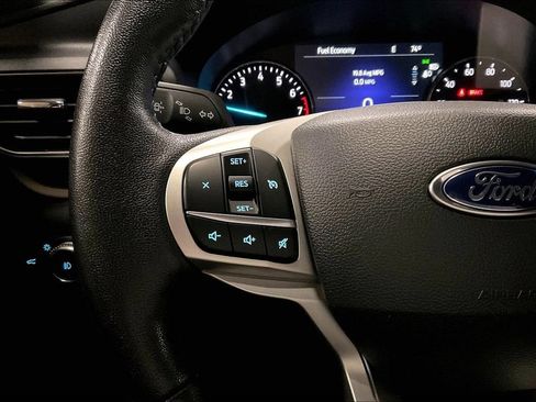 Certified 2023 Ford Explorer XLT w/ Equipment Group 202A AWD/4WD image 17