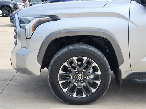 Used 2026 Toyota Tundra Limited w/ Power Package image 5