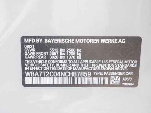 Used 2022 BMW 740i w/ Luxury Rear Seating Package RWD image 33