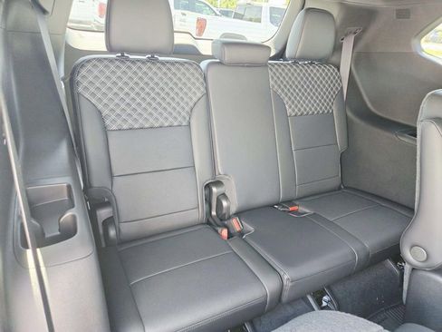 New 2026 GMC Acadia Denali w/ Super Cruise Package FWD image 15
