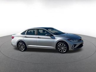 Used 2025 Volkswagen Jetta SE video 2