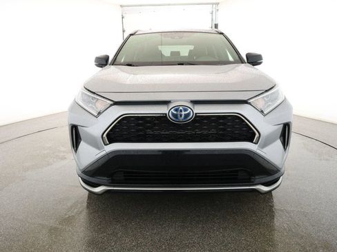 Used 2021 Toyota RAV4 XSE w/ Weather Package image 2