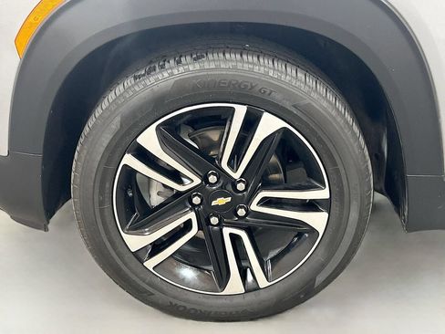 Used 2025 Chevrolet TrailBlazer LT w/ Driver Confidence Package FWD image 26