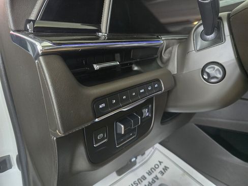 Used 2022 Cadillac Escalade Sport w/ Touring Package AWD/4WD image 8