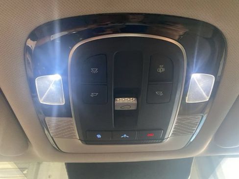 Used 2021 Hyundai Palisade SEL w/ Premium Package AWD/4WD image 18