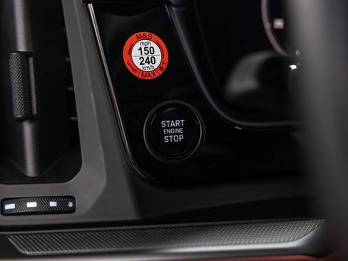 Certified 2025 Porsche Cayenne Coupe image 43