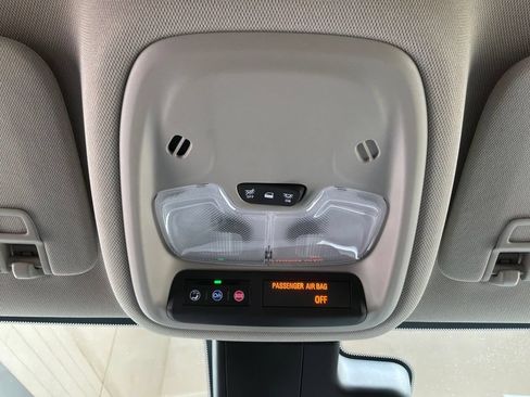 Used 2025 Buick Encore GX Preferred AWD/4WD image 14