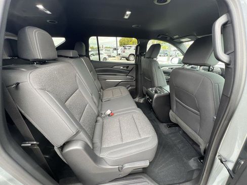 Used 2026 Chevrolet Traverse LT image 26