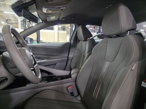 Used 2023 Hyundai Elantra SEL w/ Convenience Package FWD image 23