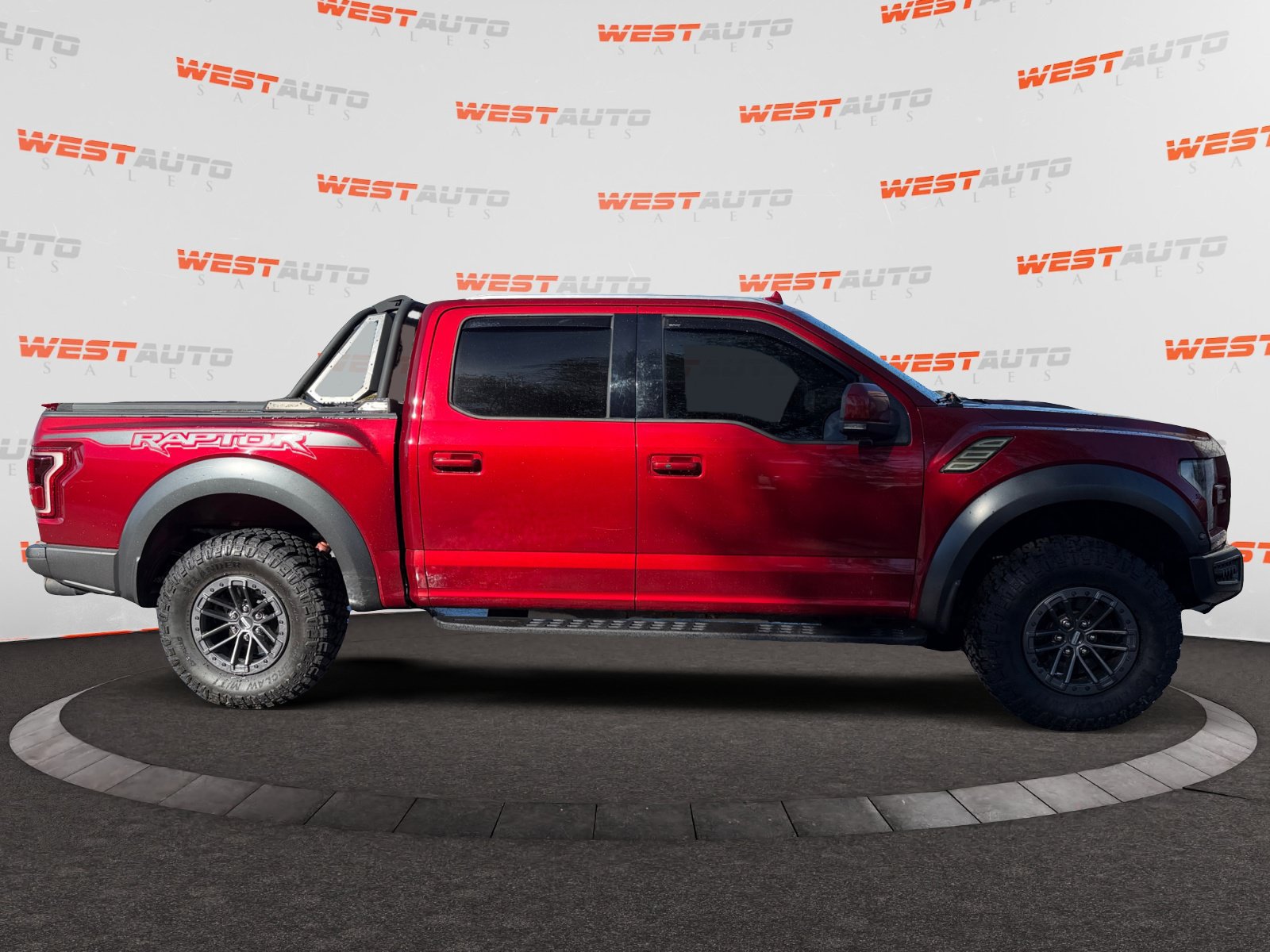Used 2019 Ford F150 Raptor w/ Equipment Group 802A Luxury AWD/4WD image 6