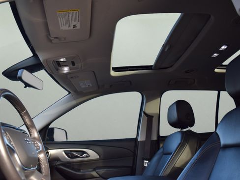 Used 2021 Chevrolet Traverse RS w/ LPO, Floor Liner Package image 10