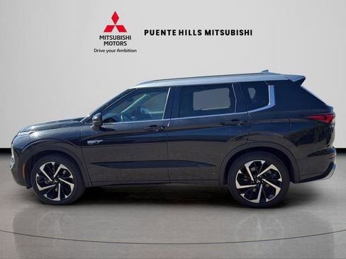 Used 2024 Mitsubishi Outlander 4WD Plug-In Hybrid image 8