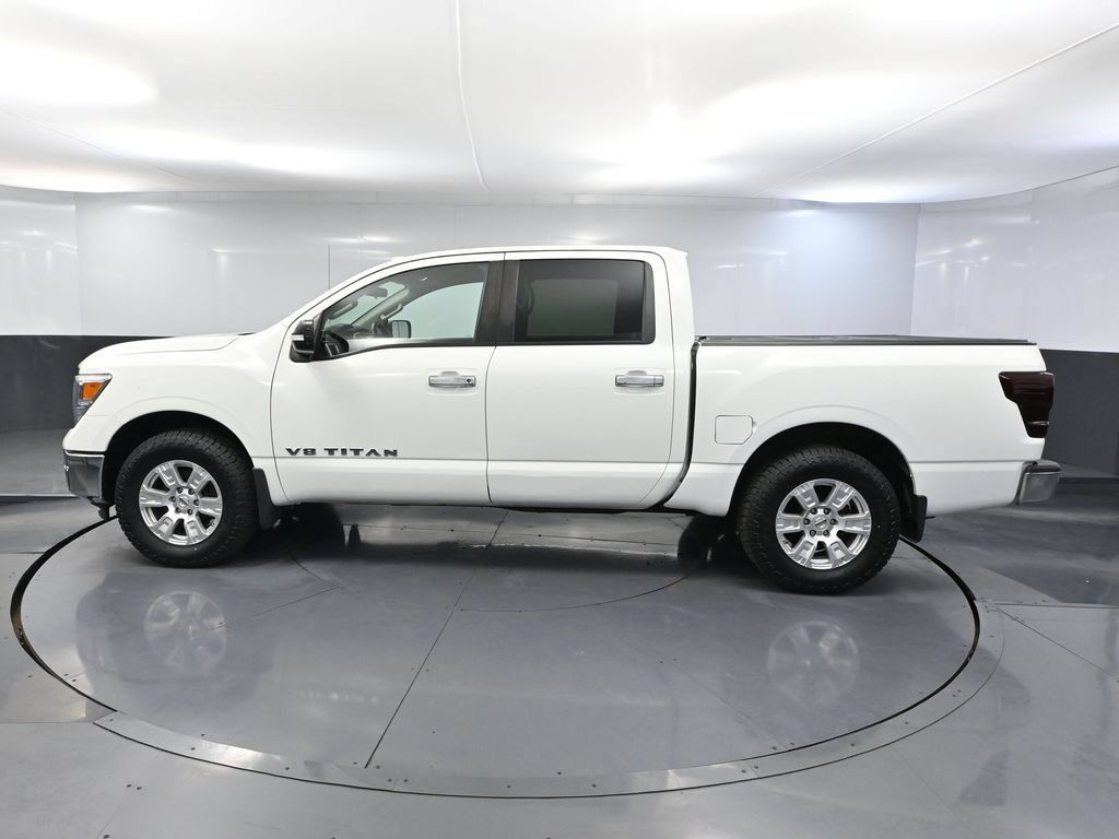 Used 2018 Nissan Titan SV AWD/4WD image 6