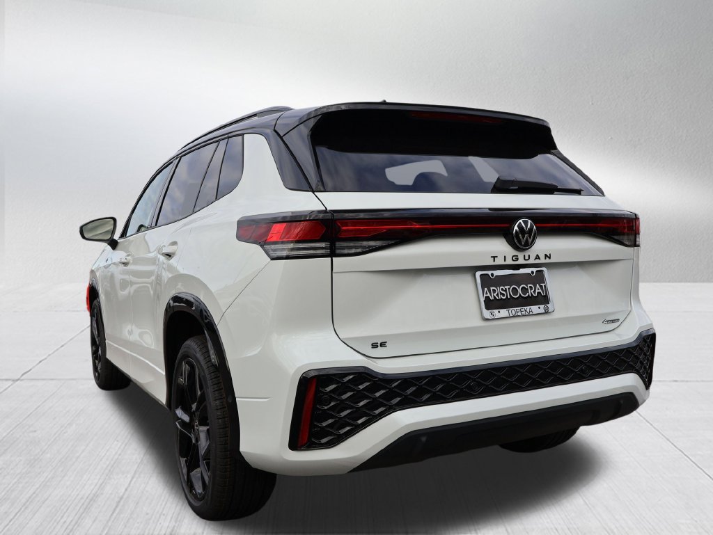 New 2026 Volkswagen Tiguan SE R-Line AWD/4WD image 22