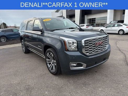 Used 2020 GMC Yukon XL Denali w/ Denali Premium Package image 3