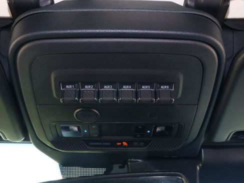 Used 2025 Ford Bronco Badlands AWD/4WD image 30