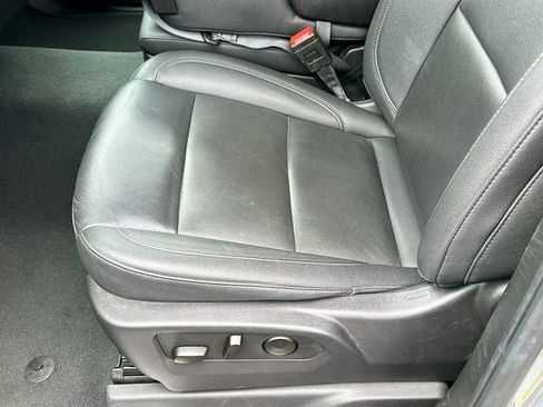 Used 2025 GMC Sierra 1500 SLT image 18