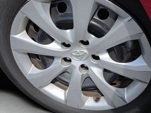 Used 2025 Toyota Corolla LE FWD image 15
