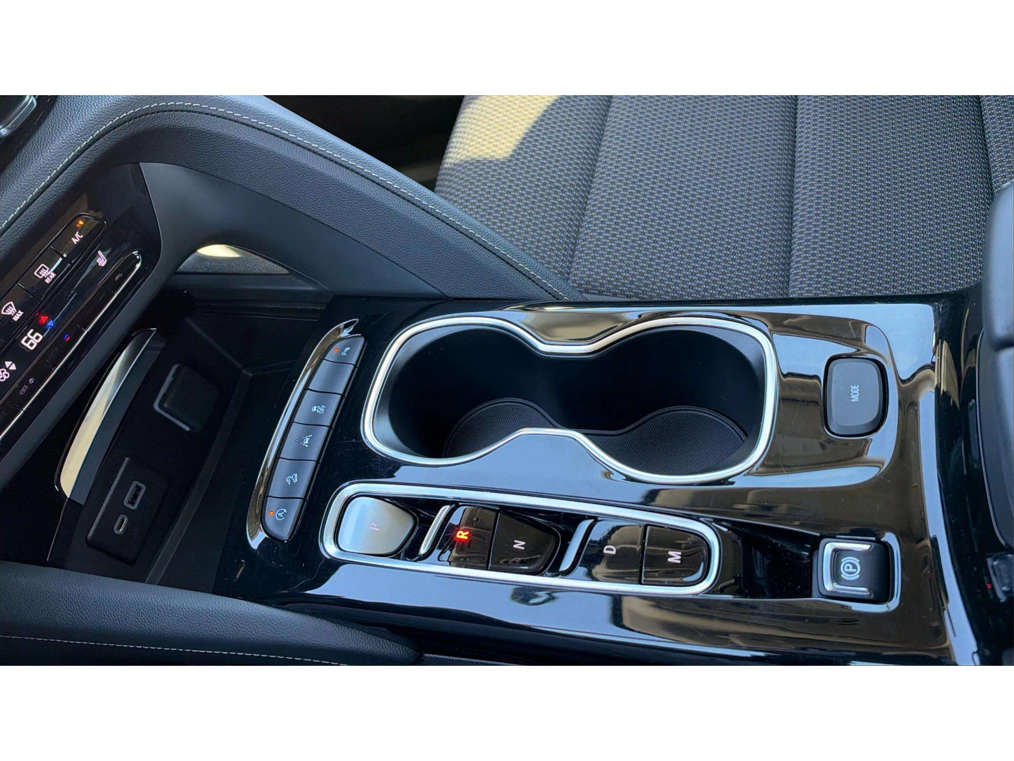 Used 2023 Buick Envision Preferred AWD/4WD image 21