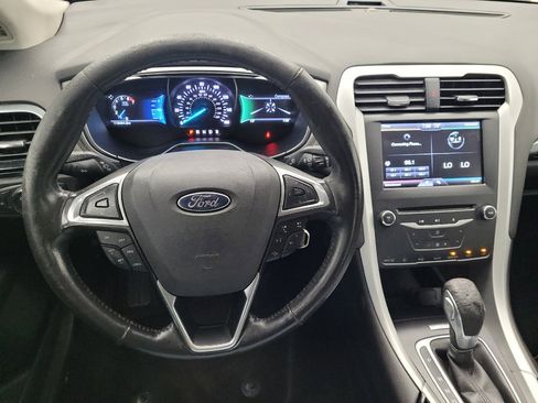 Used 2015 Ford Fusion SE image 22