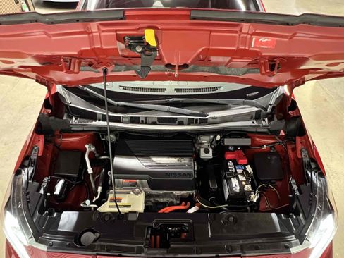 Used 2018 Nissan Leaf SV w/ SV Technology Package FWD image 16