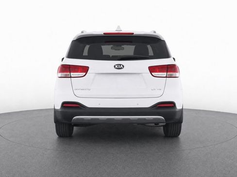 Used 2018 Kia Sorento EX AWD/4WD image 7