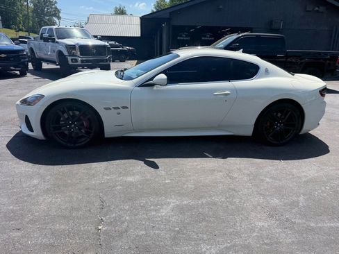 Used 2018 Maserati GranTurismo Sport RWD image 19