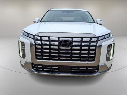 Used 2024 Hyundai Palisade Calligraphy AWD/4WD image 3