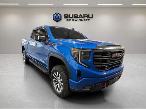Used 2022 GMC Sierra 1500 AT4 w/ AT4 Premium Package AWD/4WD image 7