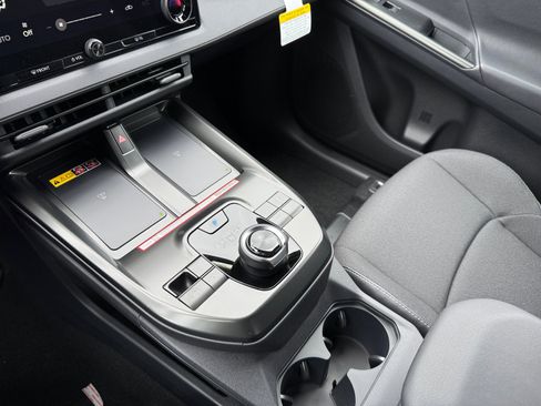 New 2026 Subaru Uncharted Premium FWD image 13