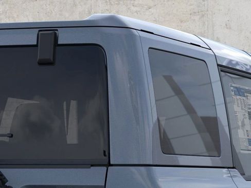 New 2025 Ford Bronco Badlands image 25