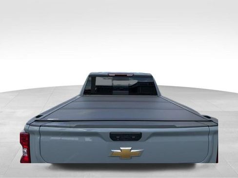 Used 2024 Chevrolet Silverado 1500 LT AWD/4WD image 10