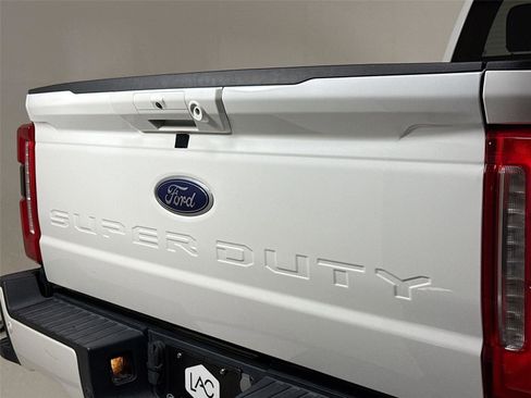 Used 2023 Ford F250 Lariat w/ Lariat Ultimate Package AWD/4WD image 40
