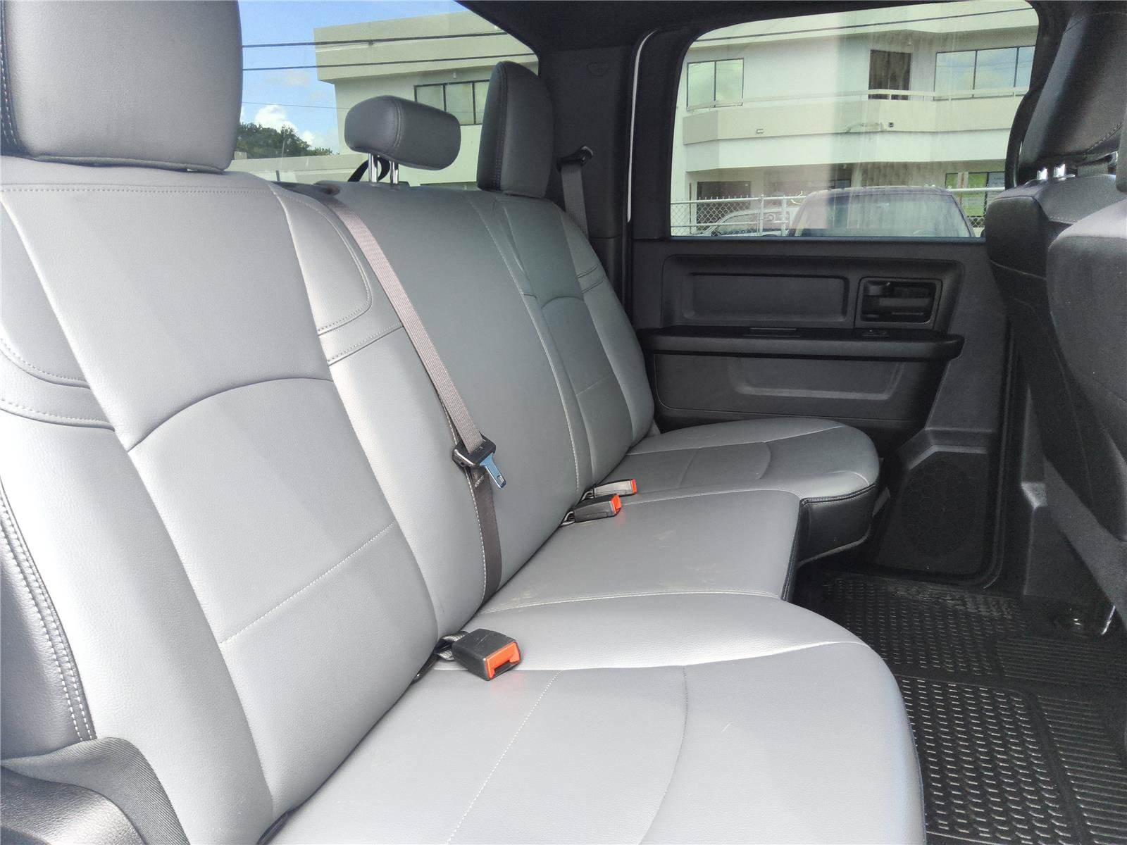 Used 2022 RAM 3500 Tradesman w/ Chrome Appearance Group AWD/4WD image 33