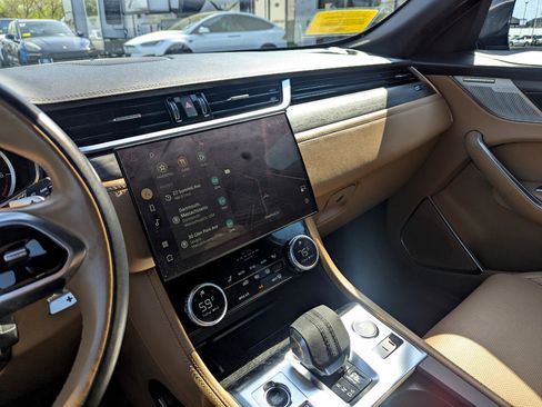 Used 2023 Jaguar F-PACE S image 20