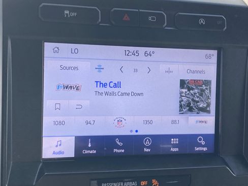 Used 2020 Ford F150 Platinum w/ Equipment Group 701A Luxury image 21