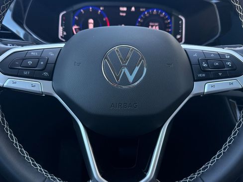 Used 2023 Volkswagen Taos SEL image 23