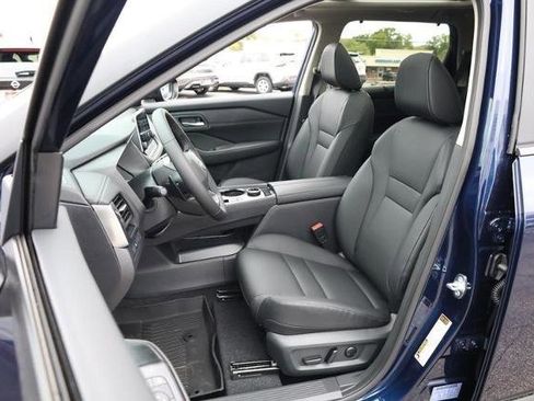 New 2026 Nissan Rogue SV image 8