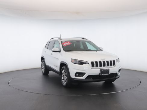 Used 2019 Jeep Cherokee Latitude Plus image 32