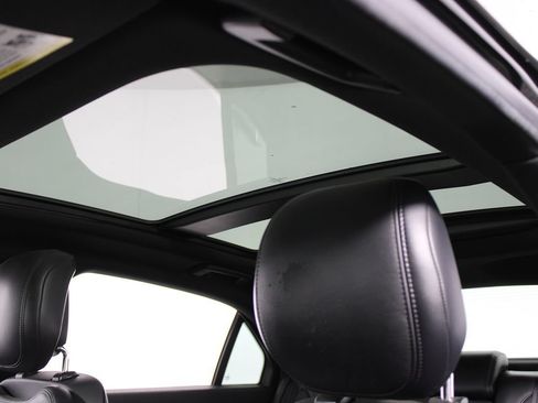 Used 2017 Lincoln Continental Select FWD image 9