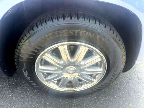 Used 2007 Chrysler Pacifica Touring image 25