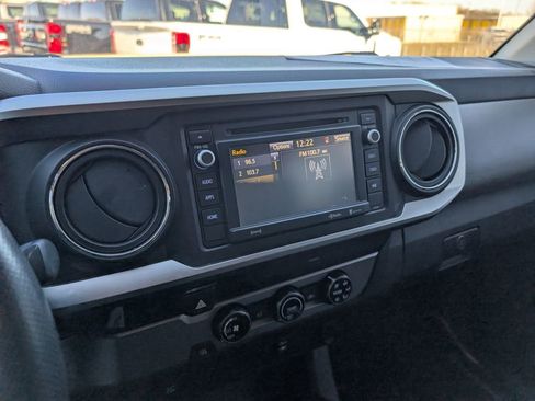 Used 2016 Toyota Tacoma 2WD Double Cab image 17