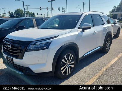 Used 2025 Nissan Pathfinder Platinum