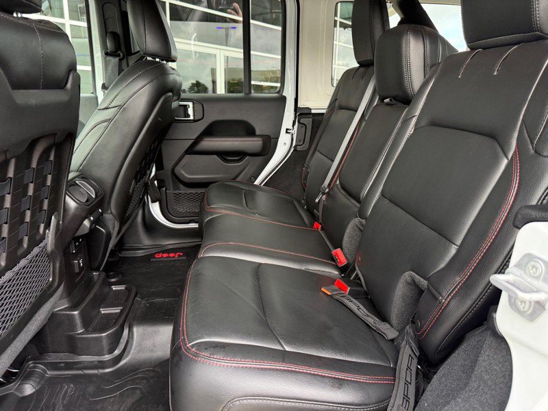 Used 2018 Jeep Wrangler Unlimited Rubicon AWD/4WD image 12