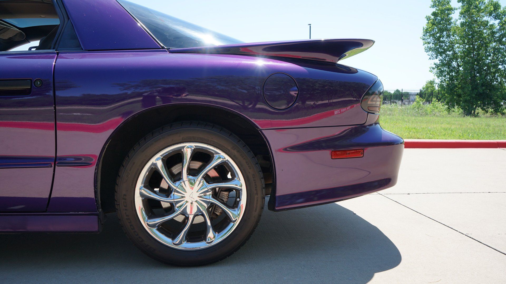 Used 1997 Pontiac Firebird Trans Am RWD image 31