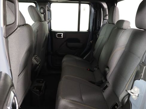 New 2026 Jeep Gladiator Sport image 17