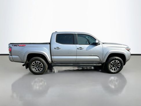 Used 2021 Toyota Tacoma TRD Sport w/ Technology Package AWD/4WD image 9