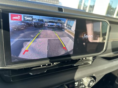 Used 2024 Jeep Wrangler Sahara w/ Technology Group image 18