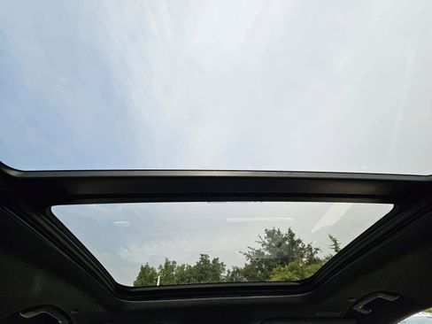 New 2026 Buick Enclave Avenir w/ Super Cruise Package image 13